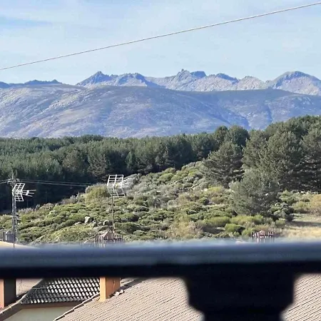 La Nava De Gredos Acogedor Piso Con Vistas نافاريدوندا دي غريدوس
