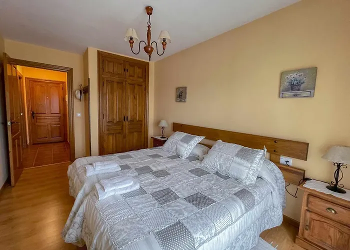 La Nava De Gredos Acogedor Piso Con Vistas *